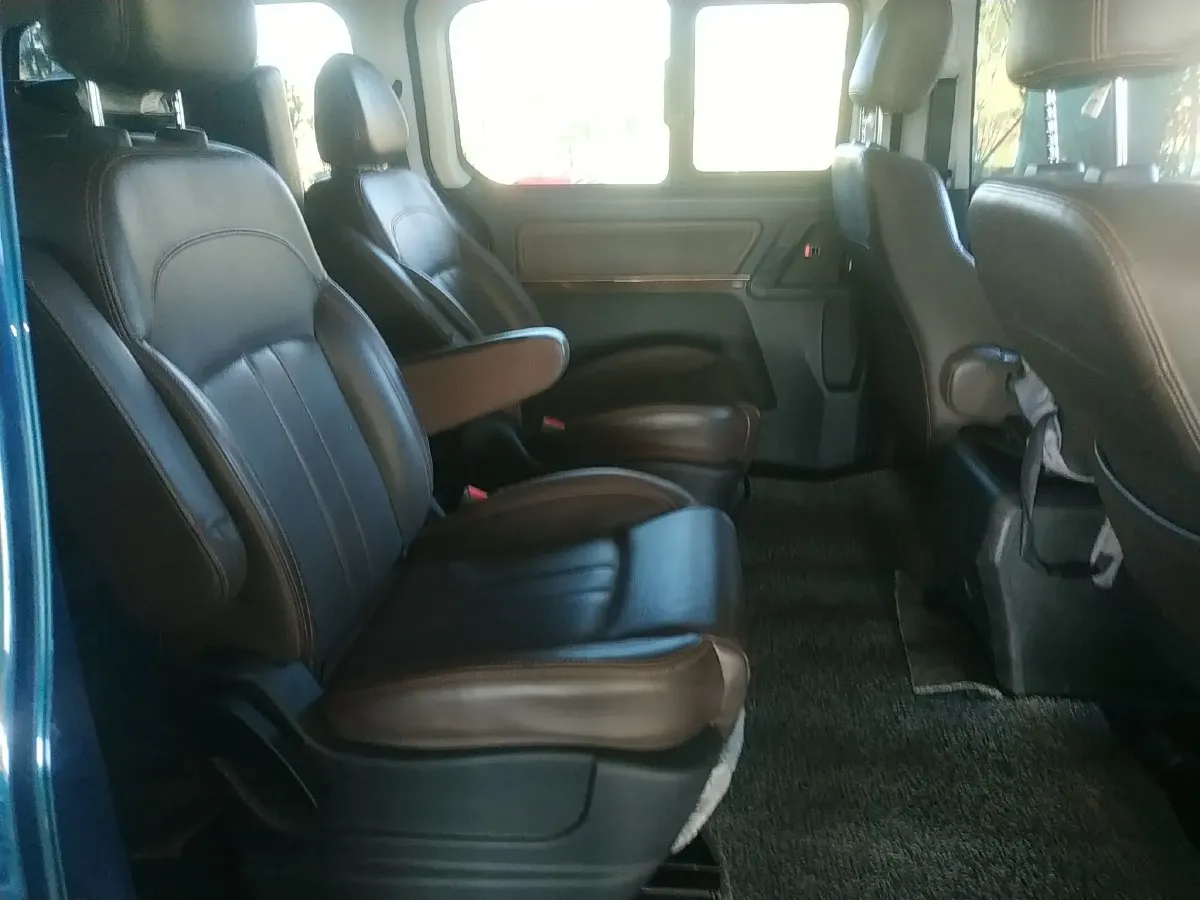 2021 DongFeng Forthing LingZhi Plus 2.0L 133HP L4 6MT,autocango,china used car exporter,china ev exporter,chinese used car exporter,chinese used ev exporter