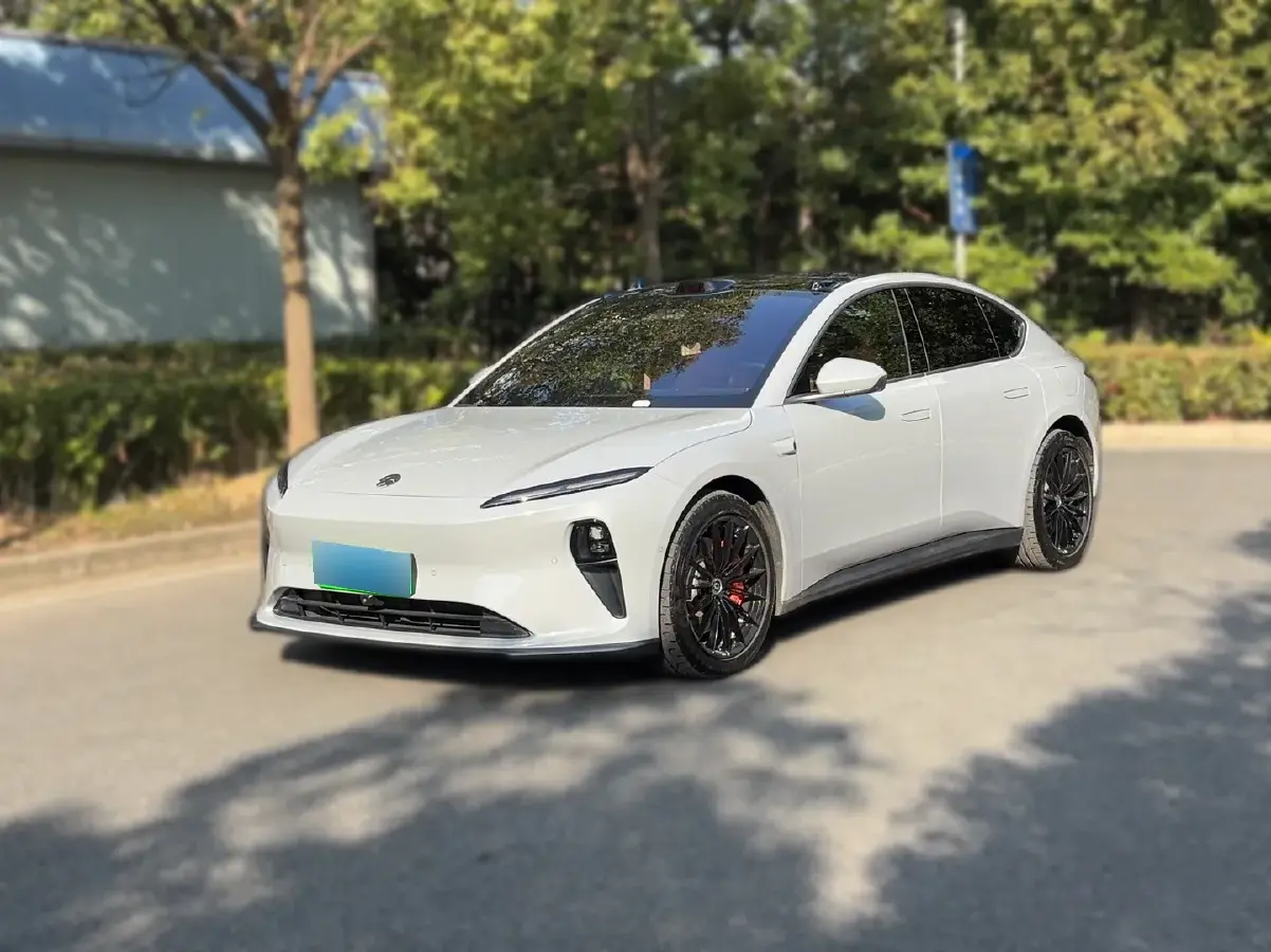 2022 NIO ET5 BEV 75KWH