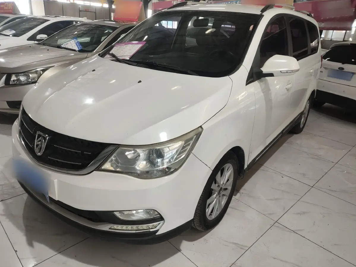 2016 BaoJun 730 1.5T 150HP L4 6MT