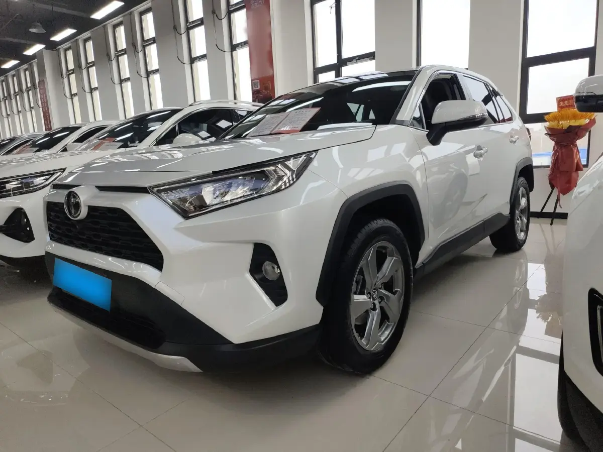 2021 Toyota RAV4 2.0L 171HP L4 CVT