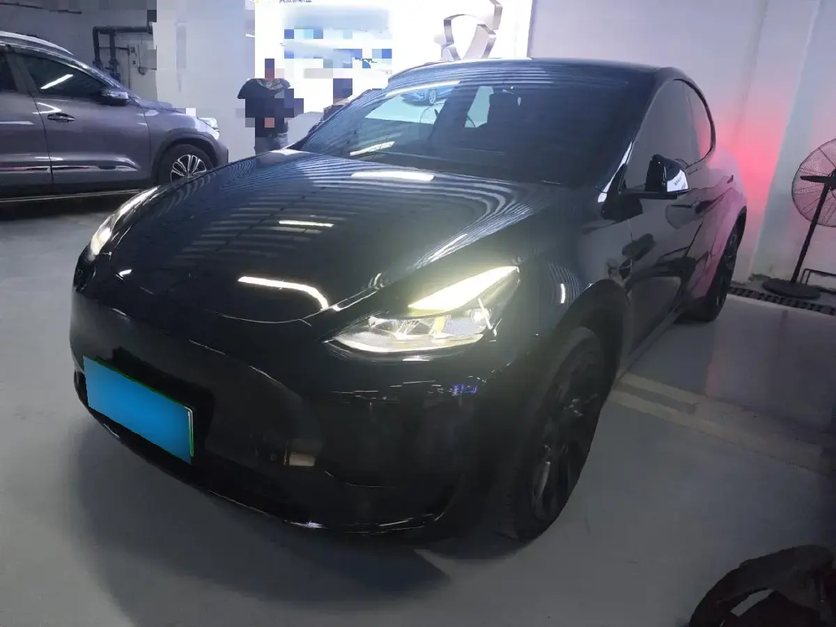 2022 Tesla Model Y BEV 60KWH
