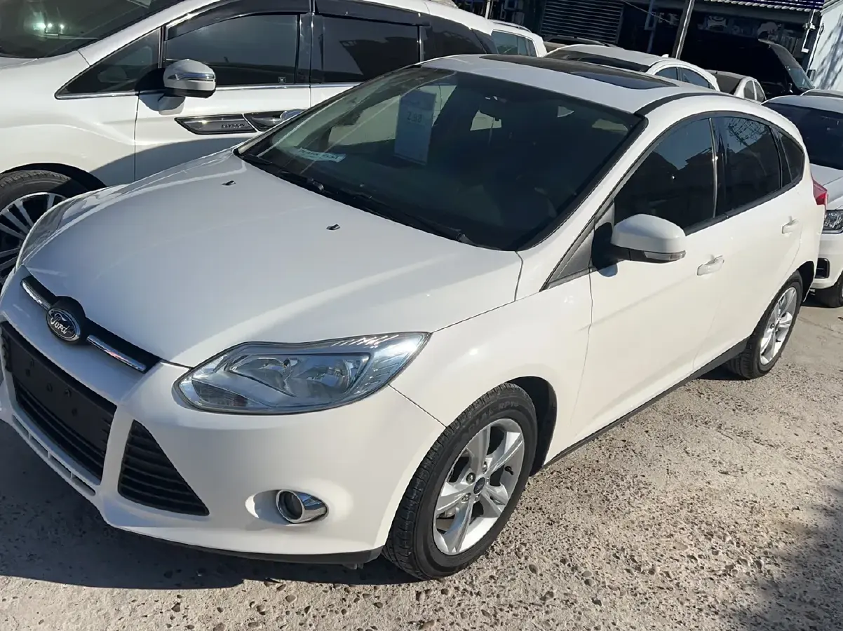 2012 Ford Focus 1.6L 125HP L4 6DCT