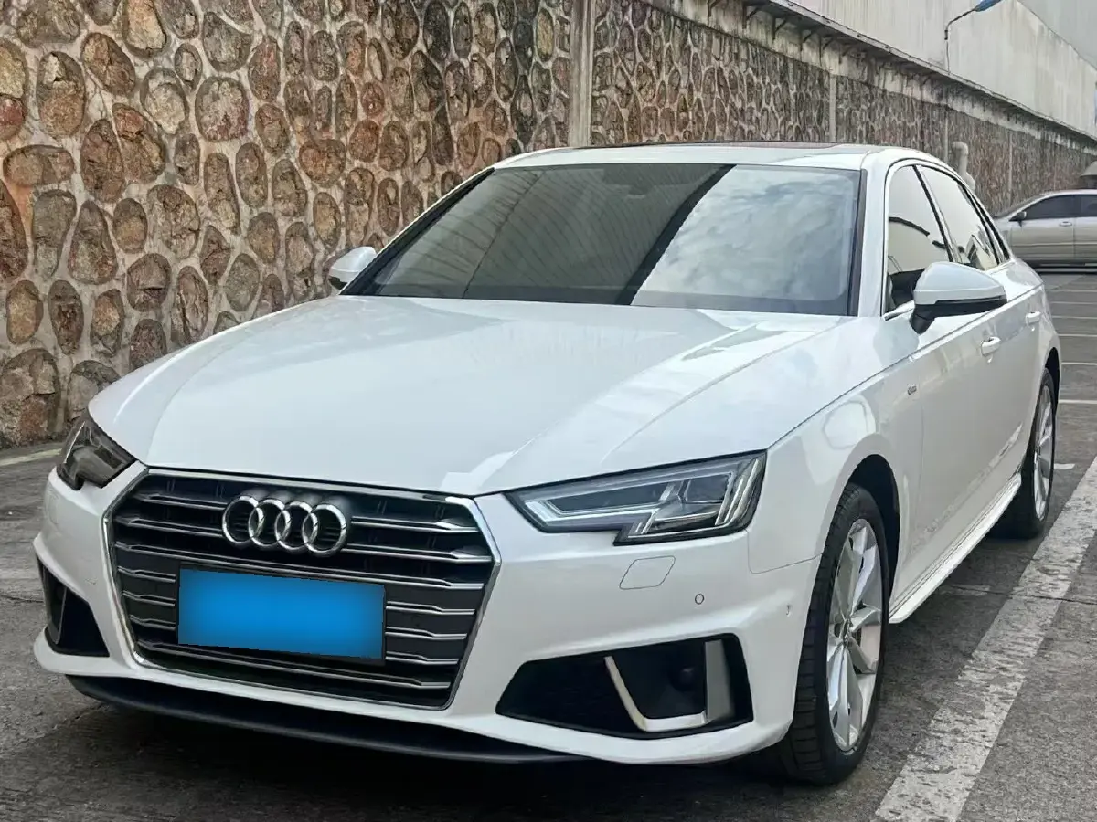 2019 Audi A4L 2.0T 190HP L4 7DCT