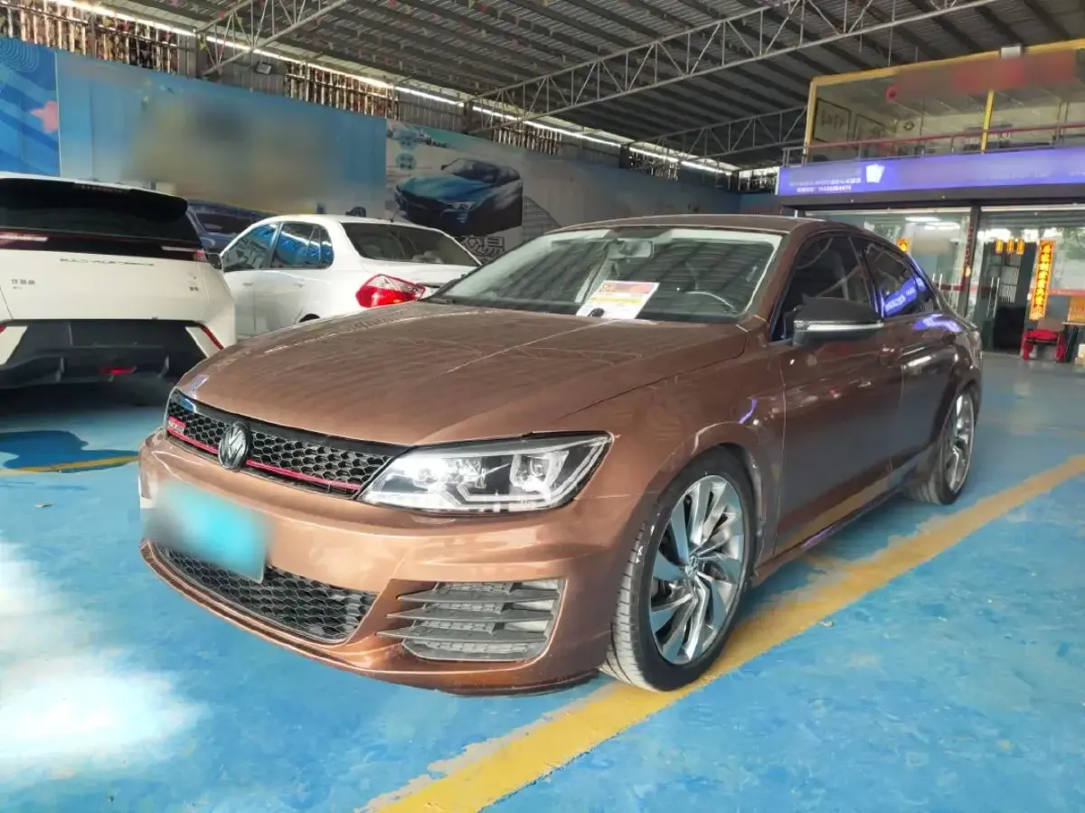 2017 Volkswagen Lamando 1.4T 131HP L4 7DCT