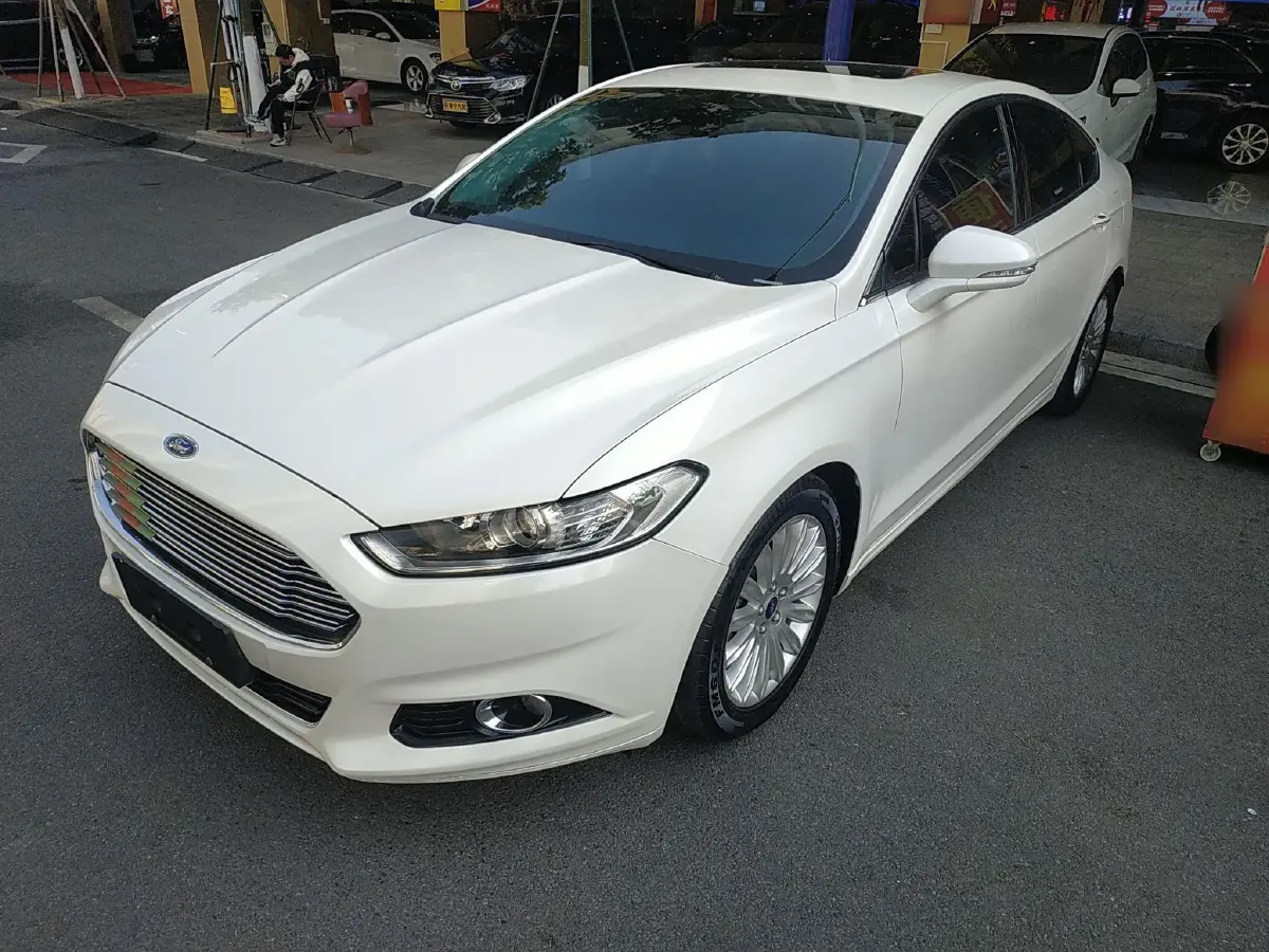 2013 Ford Mondeo 2.0T 203HP L4 6AT