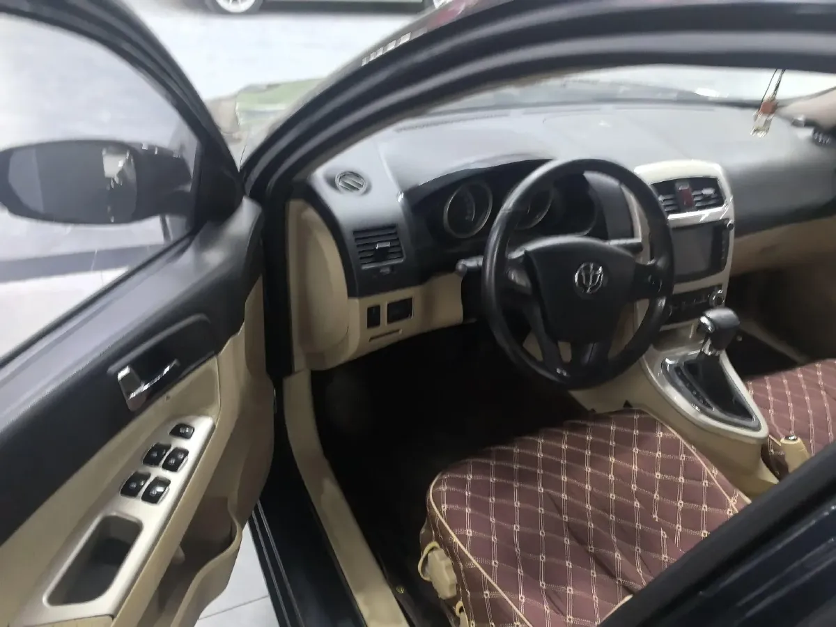 2013 Brilliance Auto H330 1.5L 105HP L4 4AT,autocango,china used car exporter,china ev exporter,chinese used car exporter,chinese used ev exporter