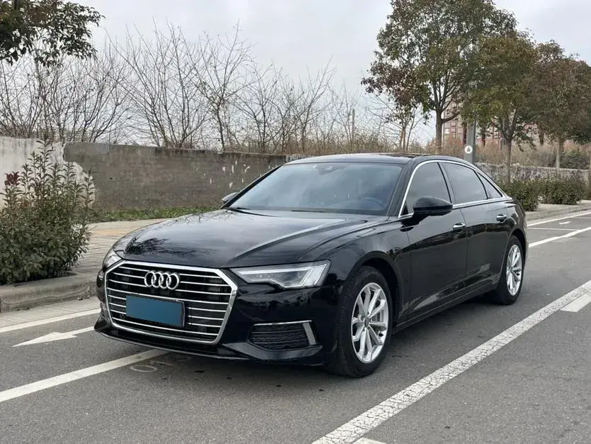 2021 Audi A6L 2.0T 190HP L4 7DCT