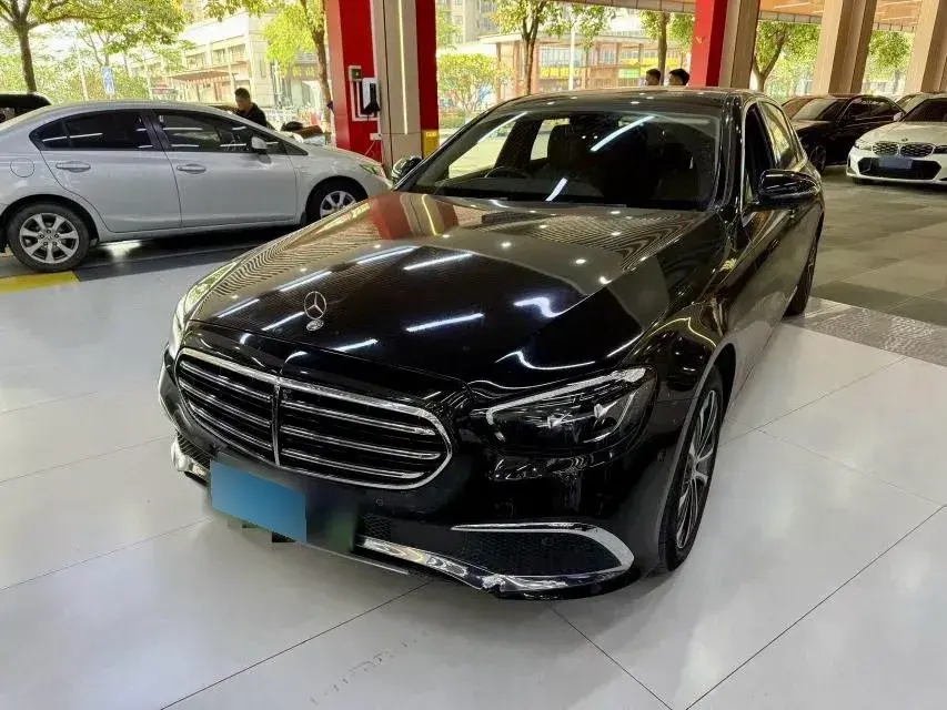 2022 Mercedes-Benz E Class 2.0T 211HP L4 9AT PHEV 25.4KWH