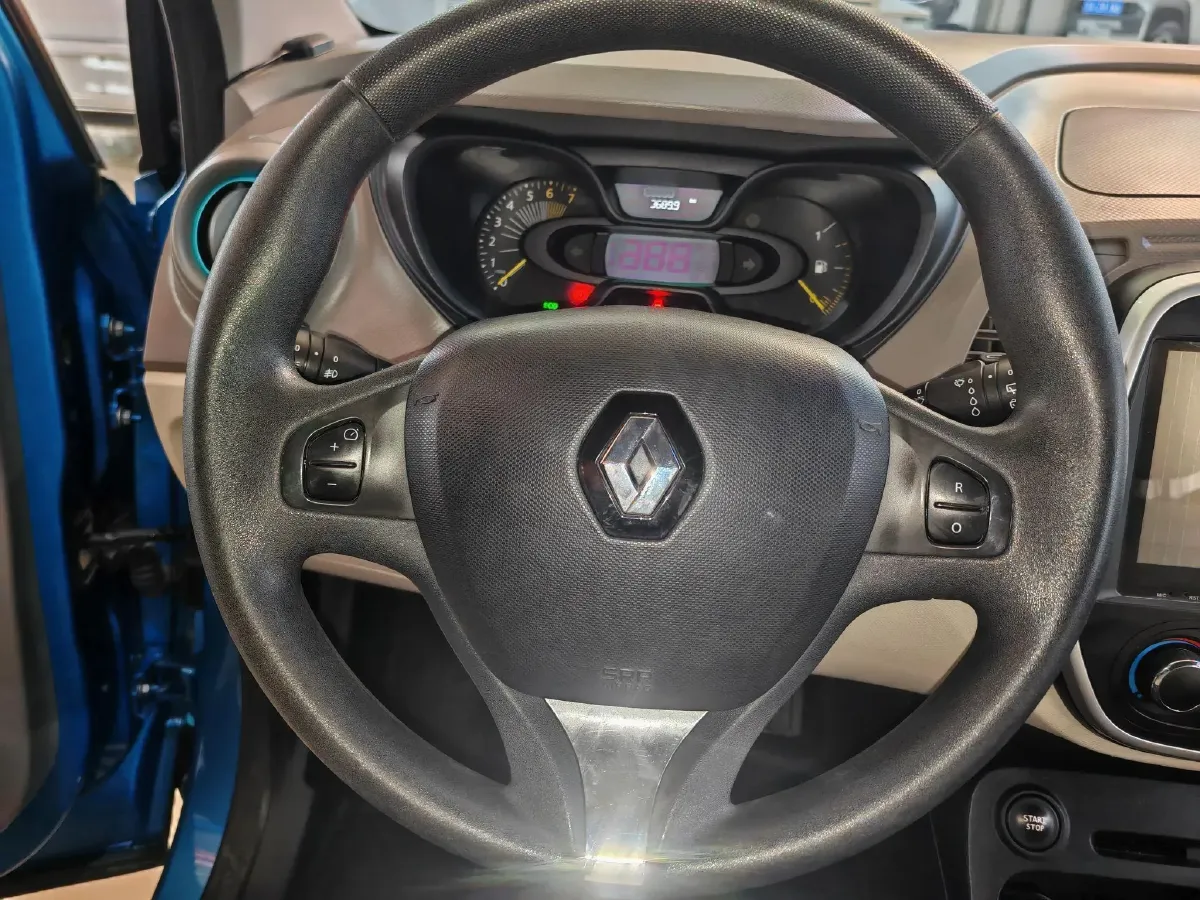 2015 Renault Captur 1.2T 116HP L4 6DCT,autocango,china used car exporter,china ev exporter,chinese used car exporter,chinese used ev exporter