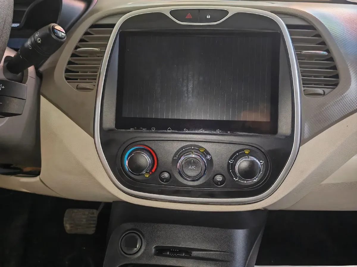 2015 Renault Captur 1.2T 116HP L4 6DCT,autocango,china used car exporter,china ev exporter,chinese used car exporter,chinese used ev exporter