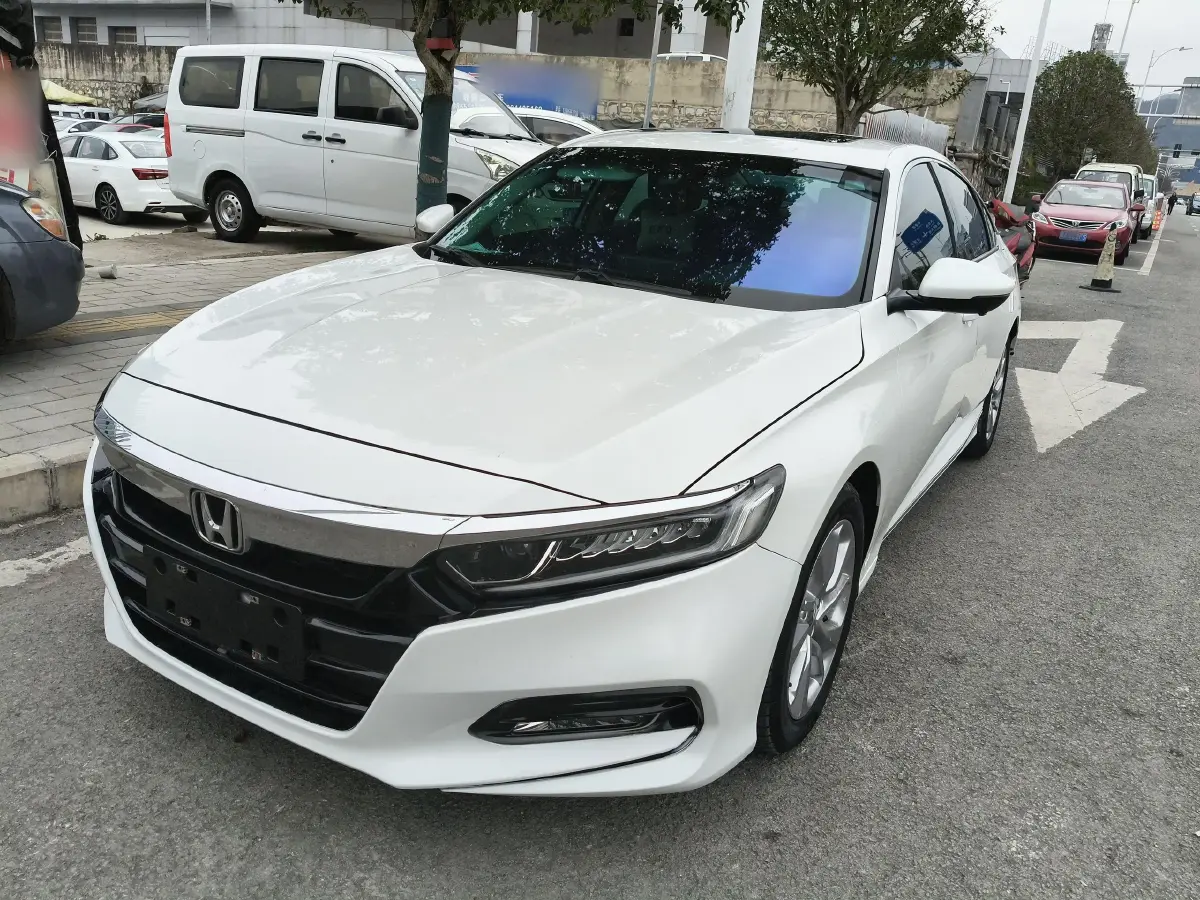 2018 Honda Accord 1.5T 194HP L4 CVT