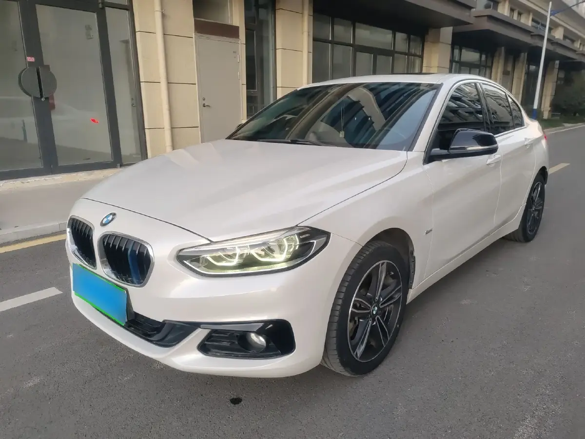 2018 BMW 1 Series 1.5T 136HP L3 6AT