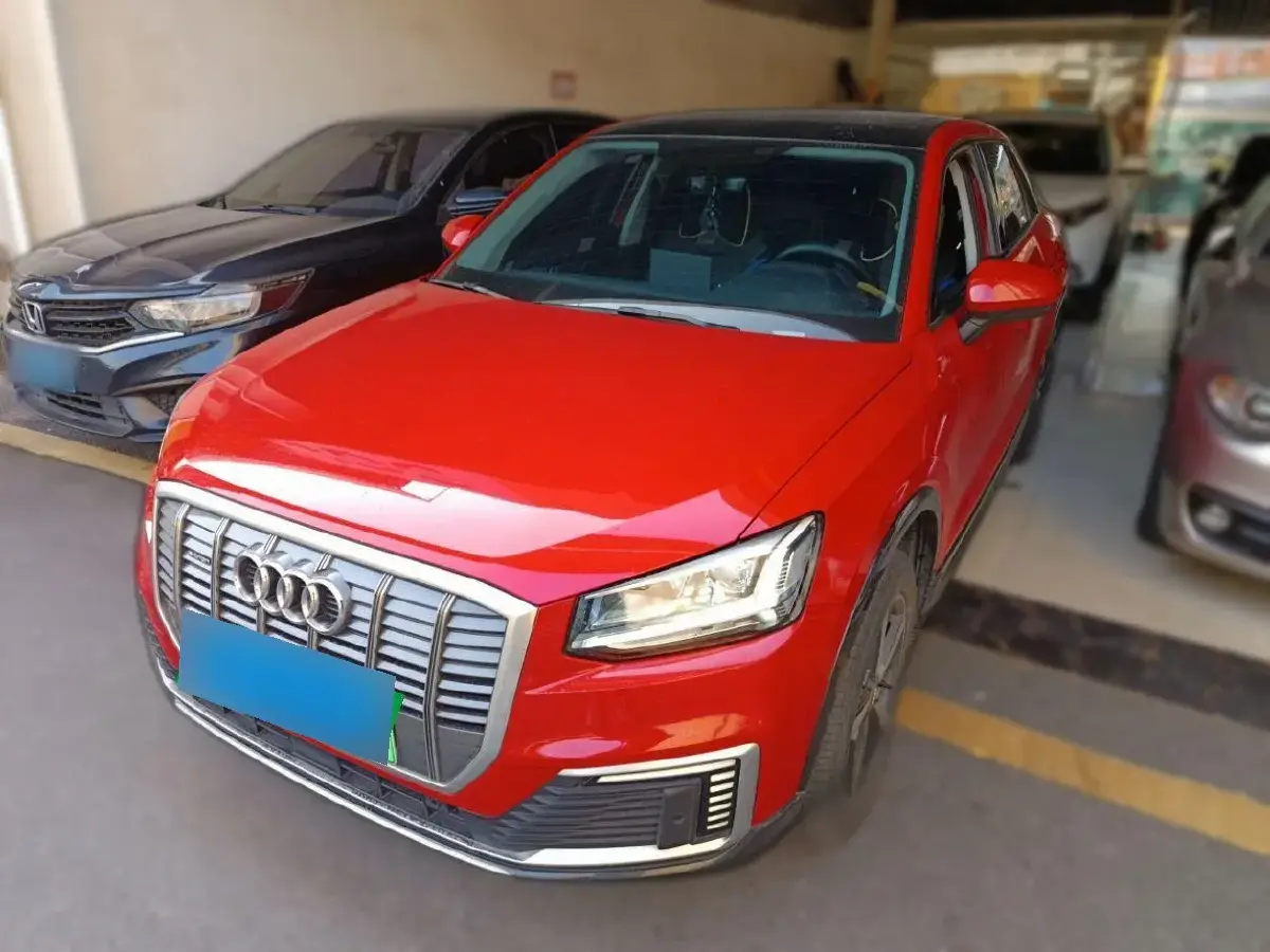 2019 Audi Q2L e-tron BEV 39.7KWH