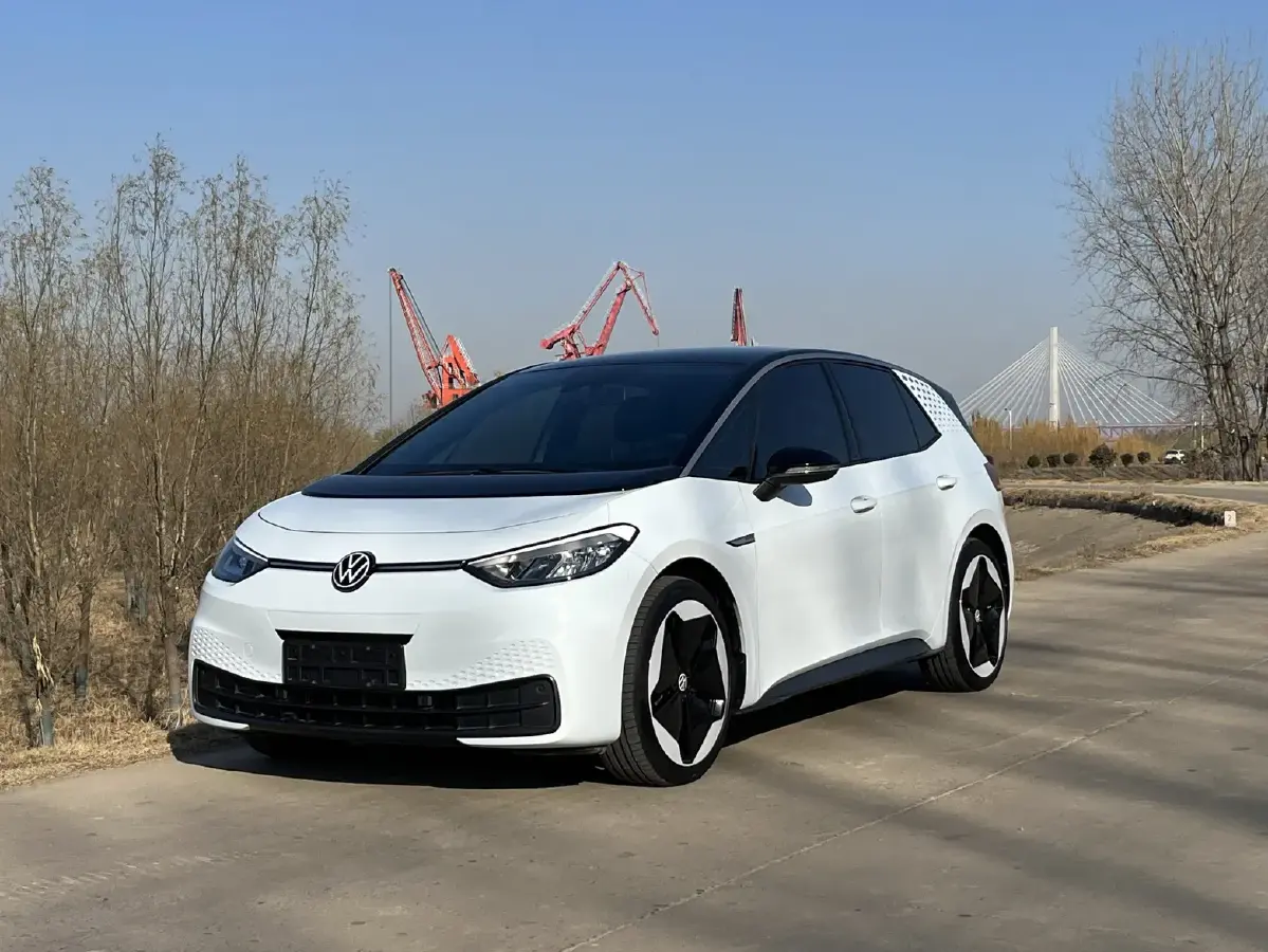 2024 Volkswagen ID.3 BEV 52.8KWH