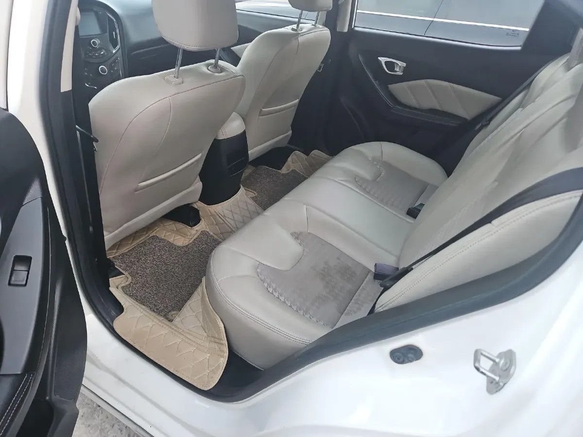 2014 GAC Trumpchi GA3S 1.6L 122HP L4 5MT,autocango,china used car exporter,china ev exporter,chinese used car exporter,chinese used ev exporter