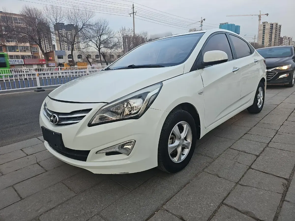 2014 Hyundai Reina 1.4L 107HP L4 4AT