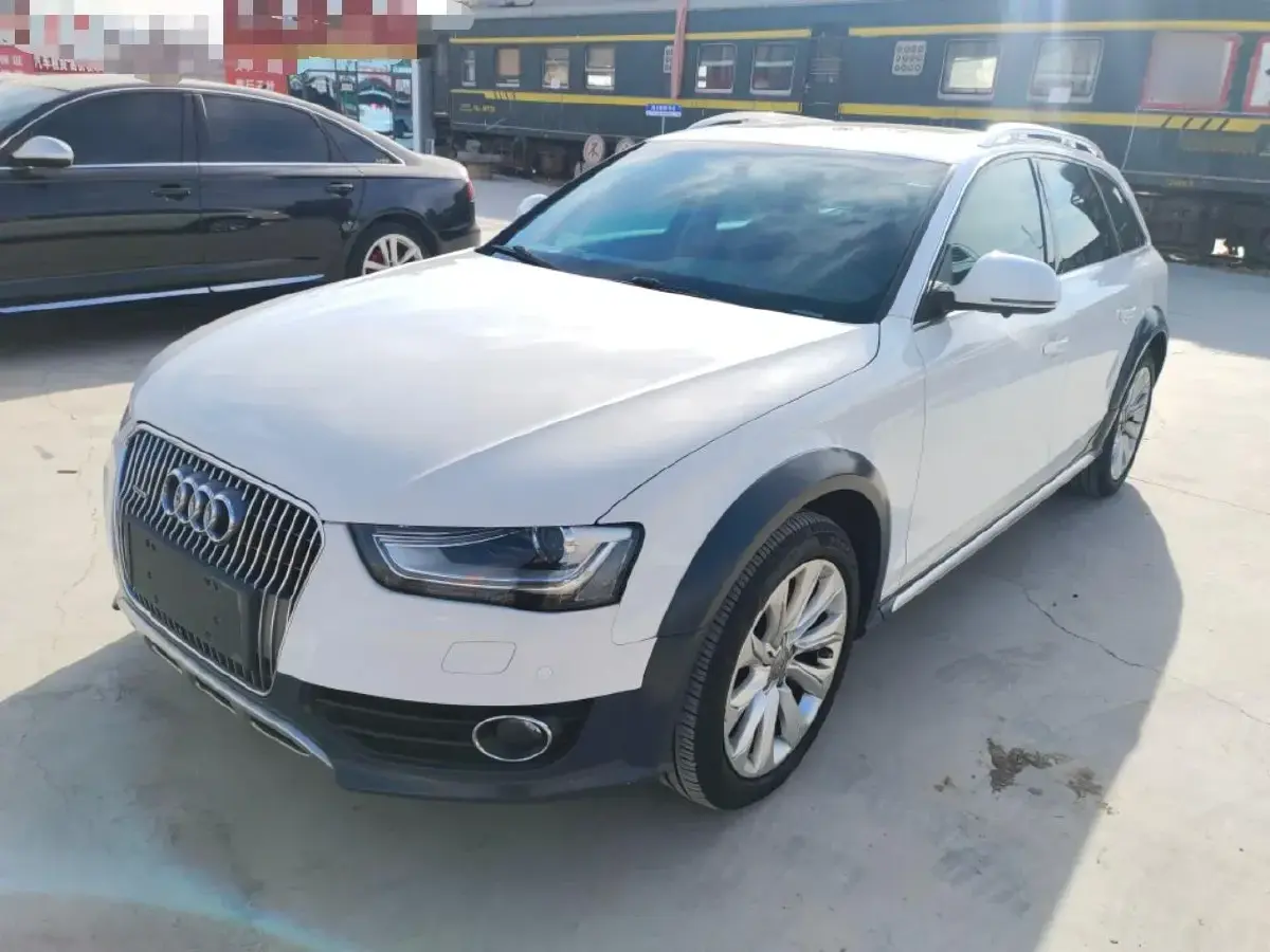 2013 Audi A4 2.0T 211HP L4 7DCT