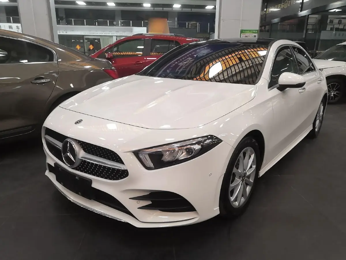 2020 Mercedes-Benz A Class 1.3T 163HP L4 7DCT
