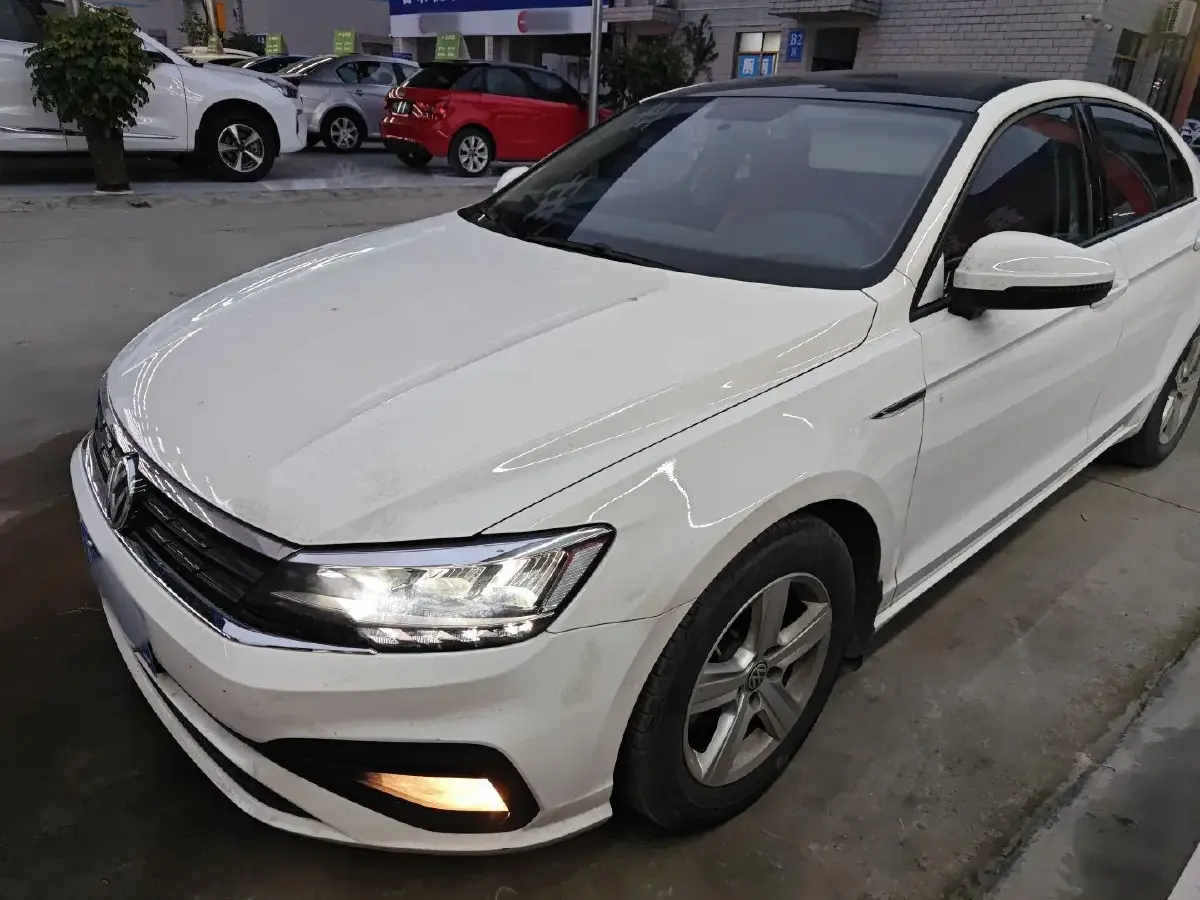 2019 Volkswagen Lamando 1.4T 131HP L4 7DCT