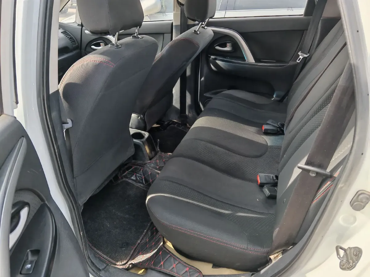 2014 ChangAn CX20 1.4L 101HP L4 5MT,autocango,china used car exporter,china ev exporter,chinese used car exporter,chinese used ev exporter