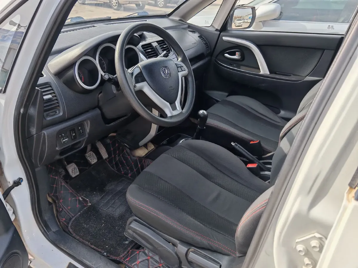 2014 ChangAn CX20 1.4L 101HP L4 5MT,autocango,china used car exporter,china ev exporter,chinese used car exporter,chinese used ev exporter