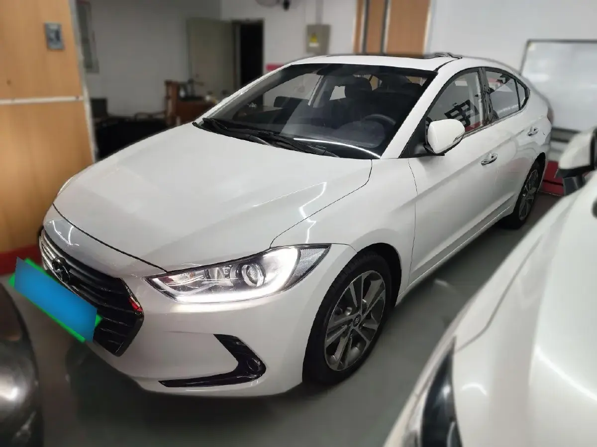 2016 Hyundai Elantra 1.6L 130HP L4 6AT