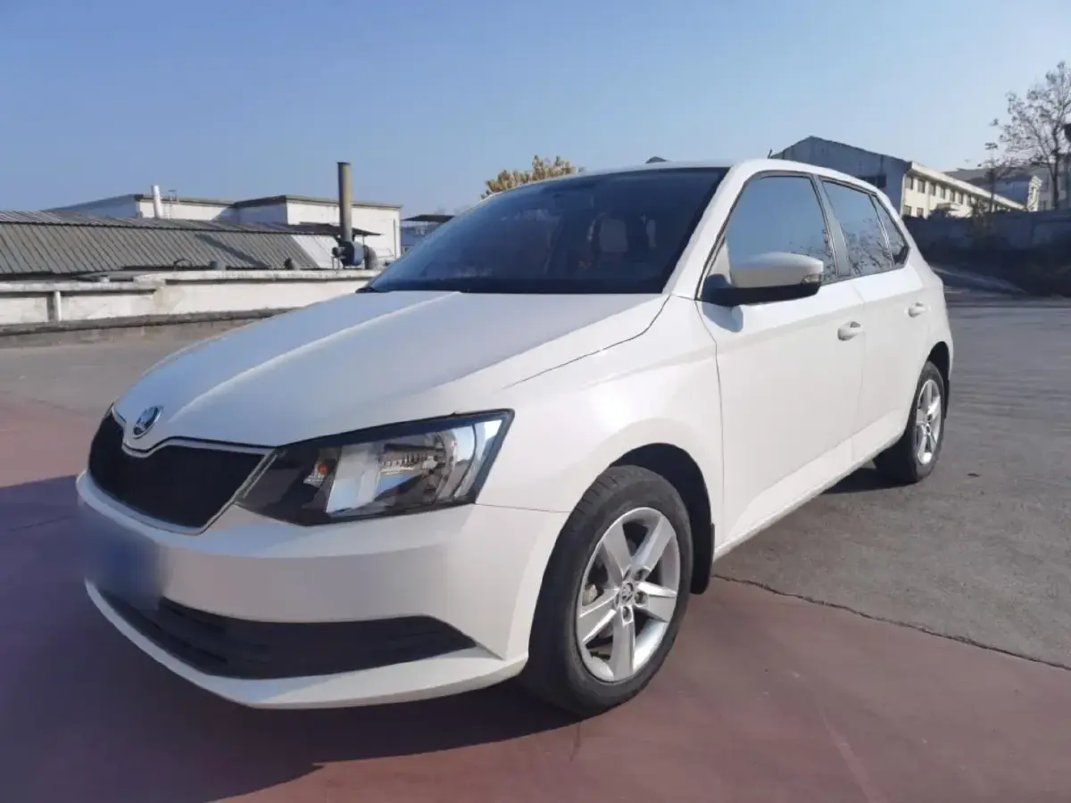 2017 Skoda Fabia 1.4L 90HP L4 6AT