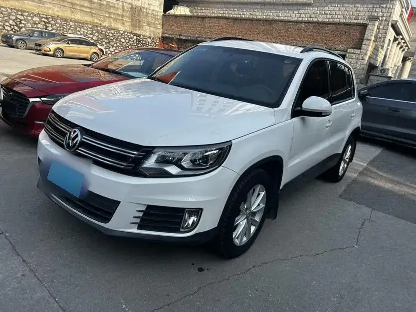 2016 Volkswagen Tiguan 1.4T 150HP L4 6DCT