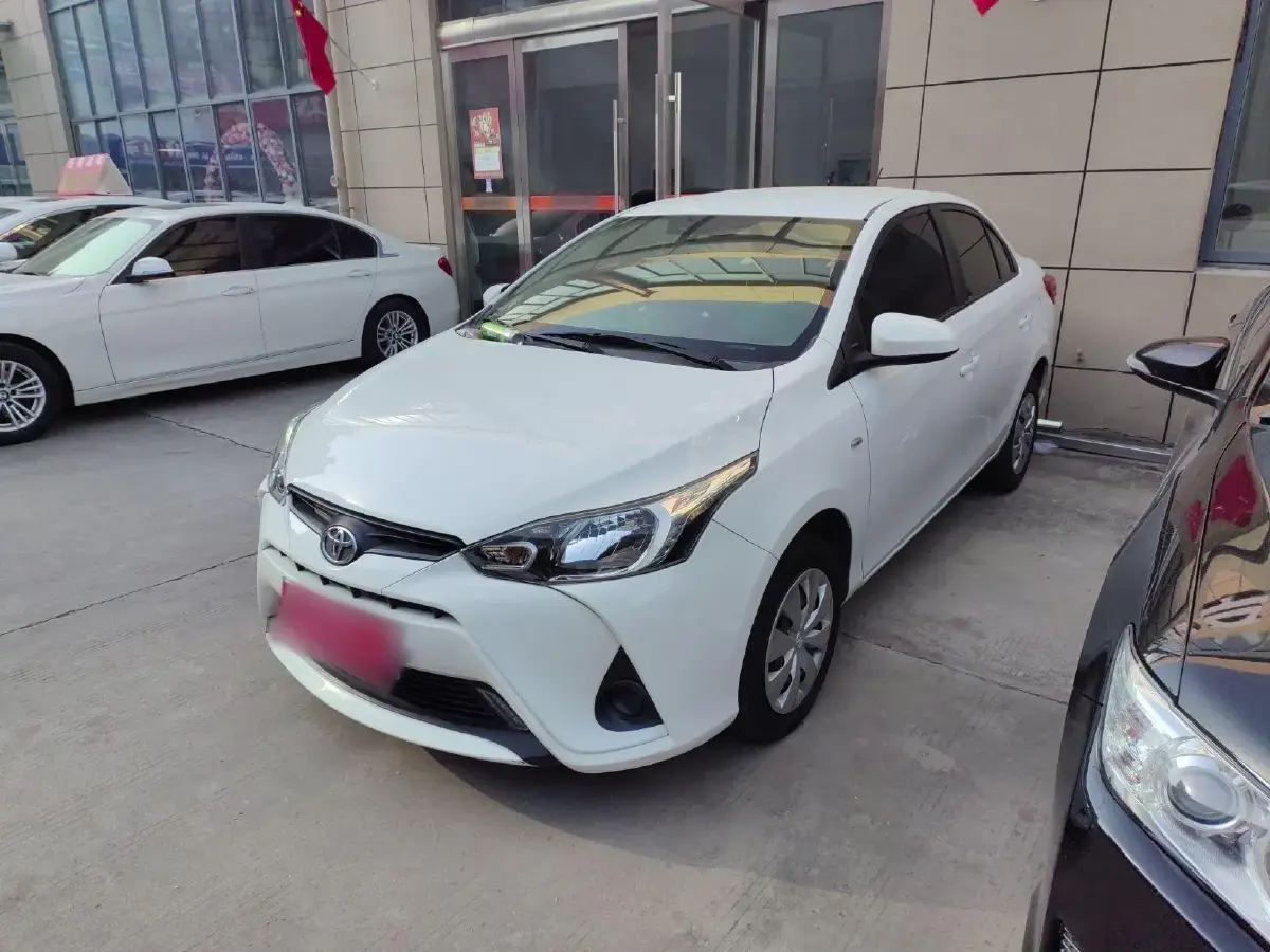 2019 Toyota Yaris L 1.5L 110HP L4 CVT
