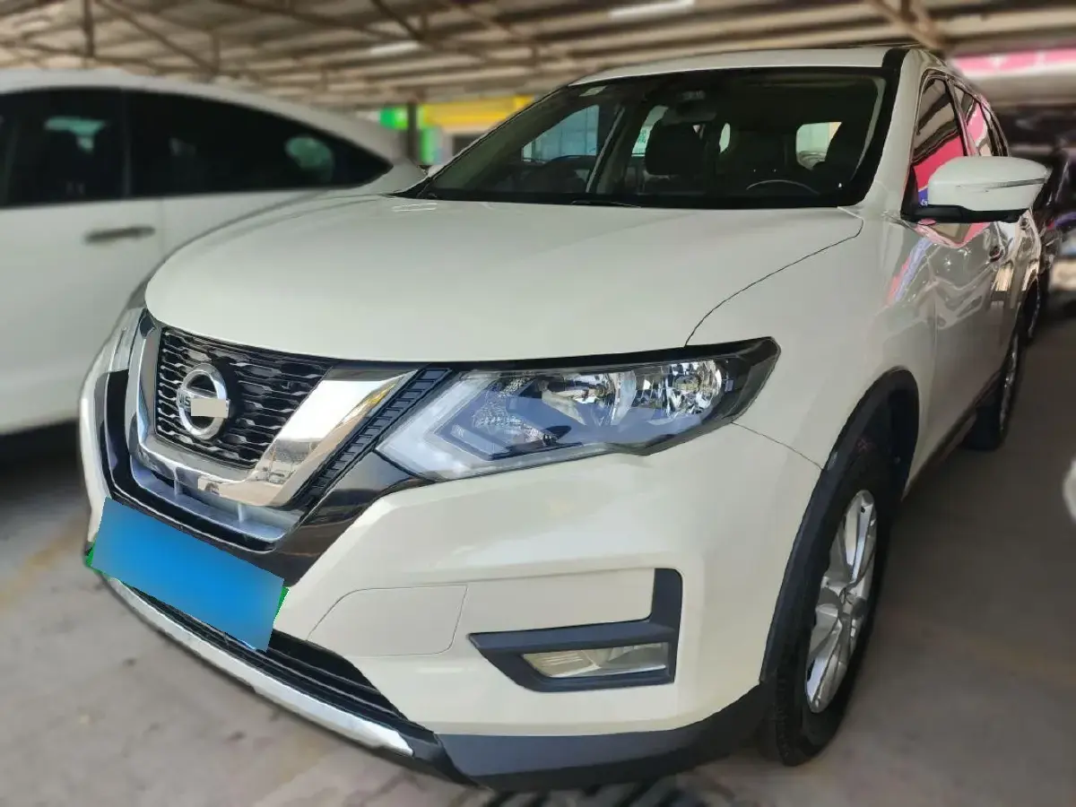 2021 Nissan X-Trail 2.0L 151HP L4 CVT