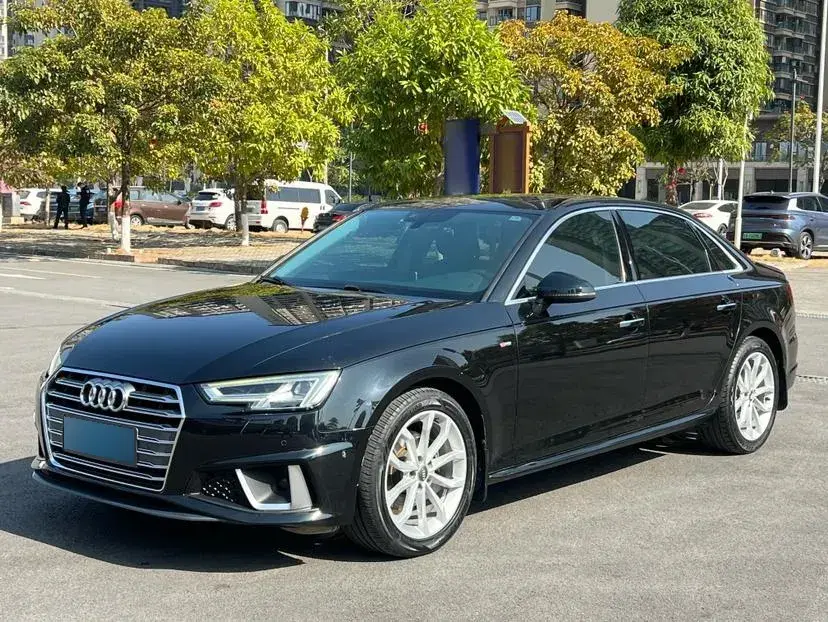 2019 Audi A4L 2.0T 190HP L4 7DCT