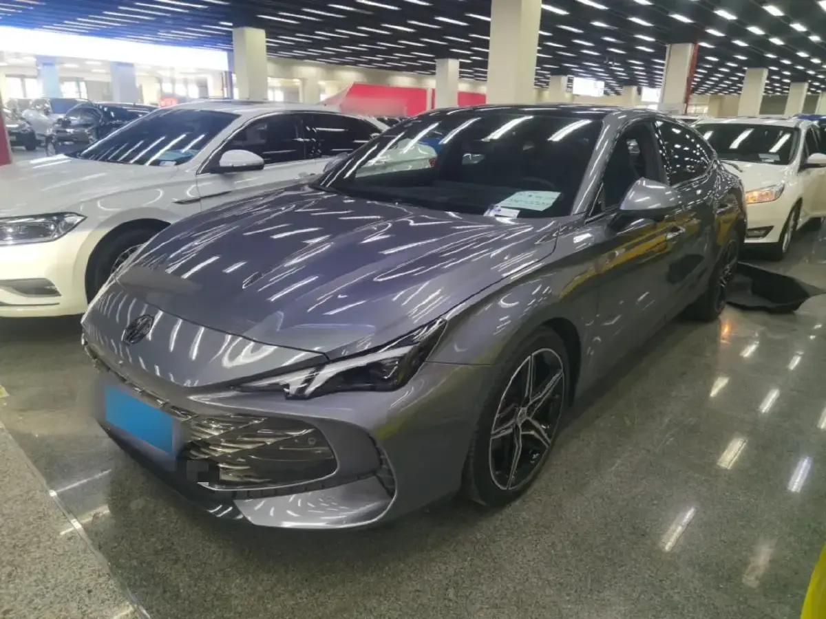 2023 MG 7 2.0T 261HP L4 9AT