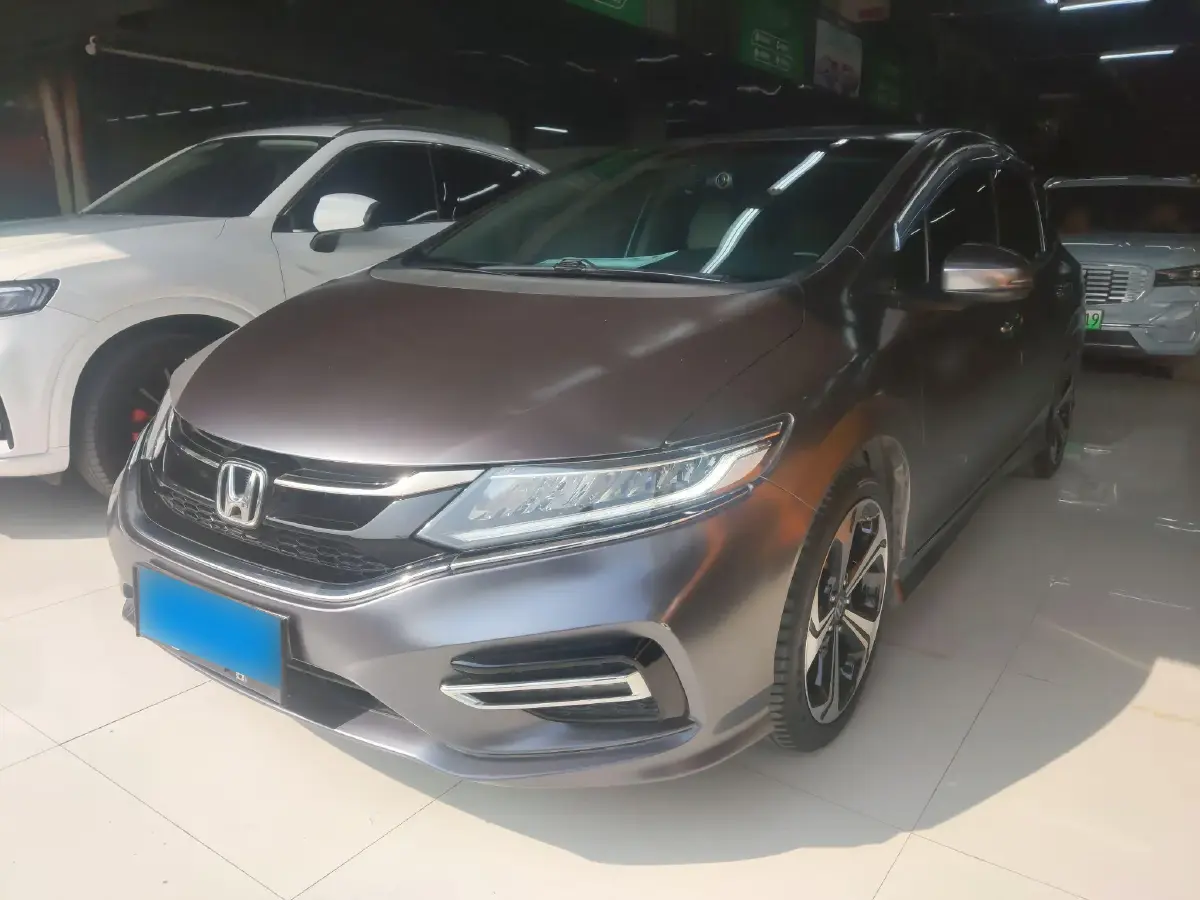 2017 Honda Jade 1.5T 156HP L4 CVT