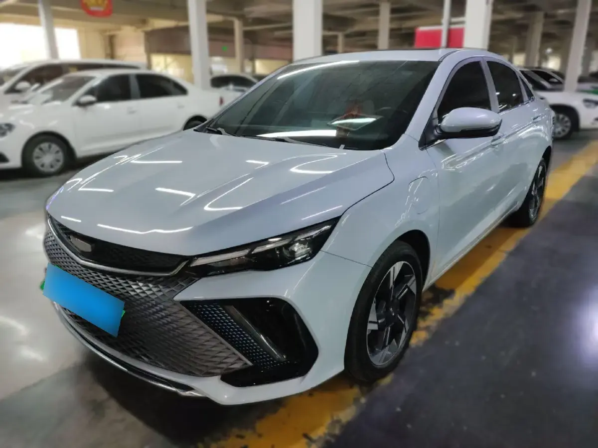 2022 Geely Emgrand L HiP 1.5T 181HP L4 3DHT PHEV 15.5KWH