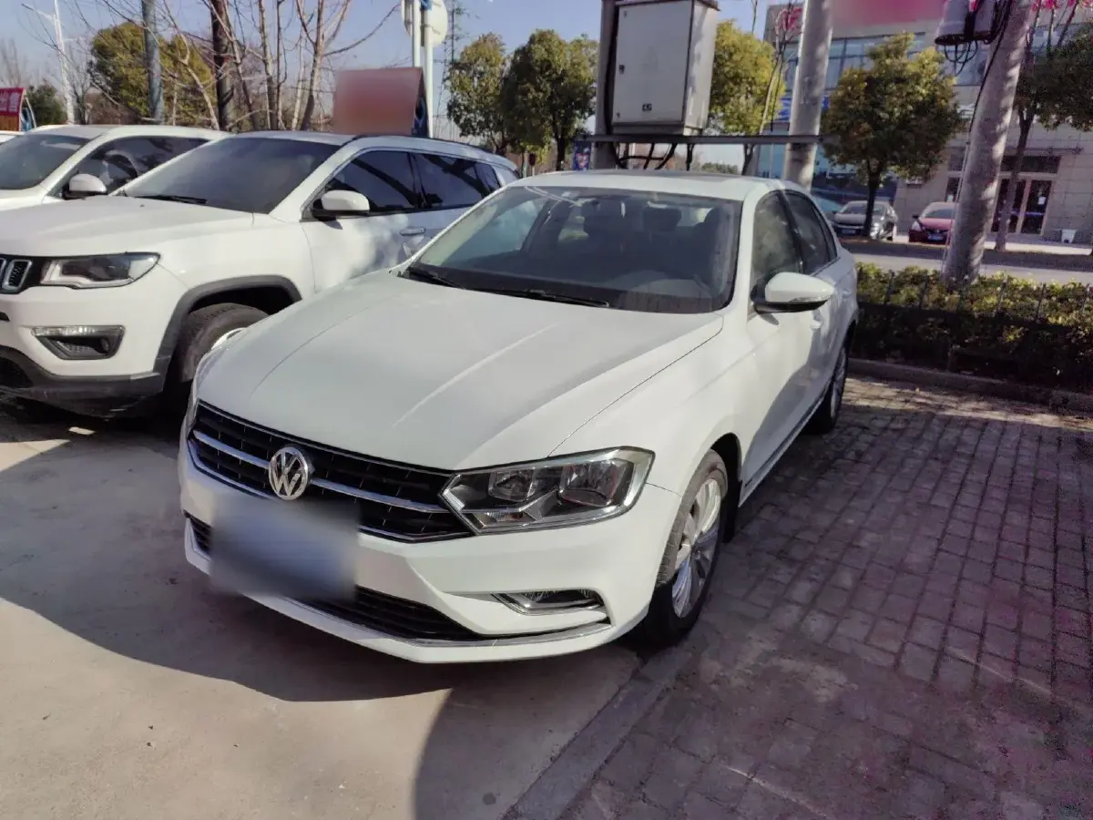 2016 Volkswagen Bora 1.6L 110HP L4 6AT