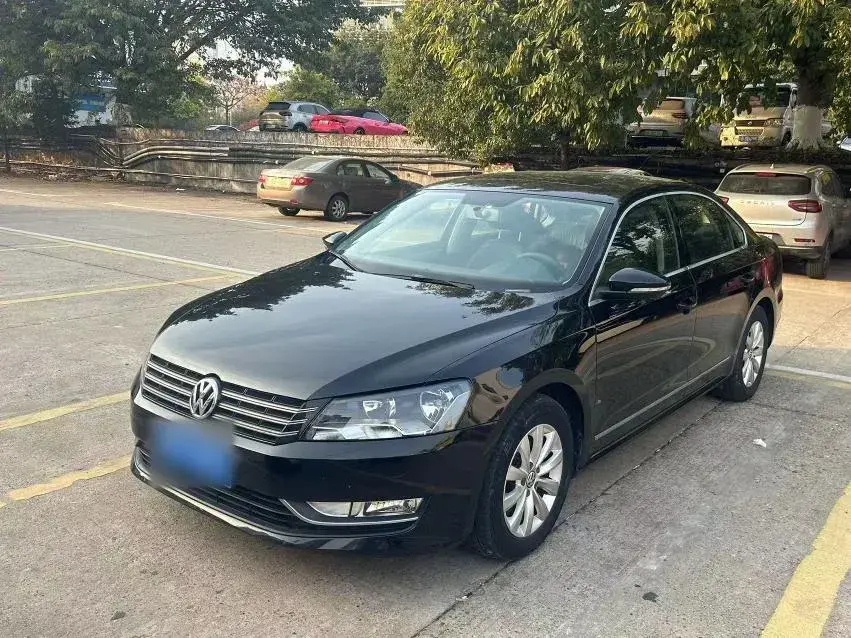 2015 Volkswagen Passat 1.4T 131HP L4 7DCT