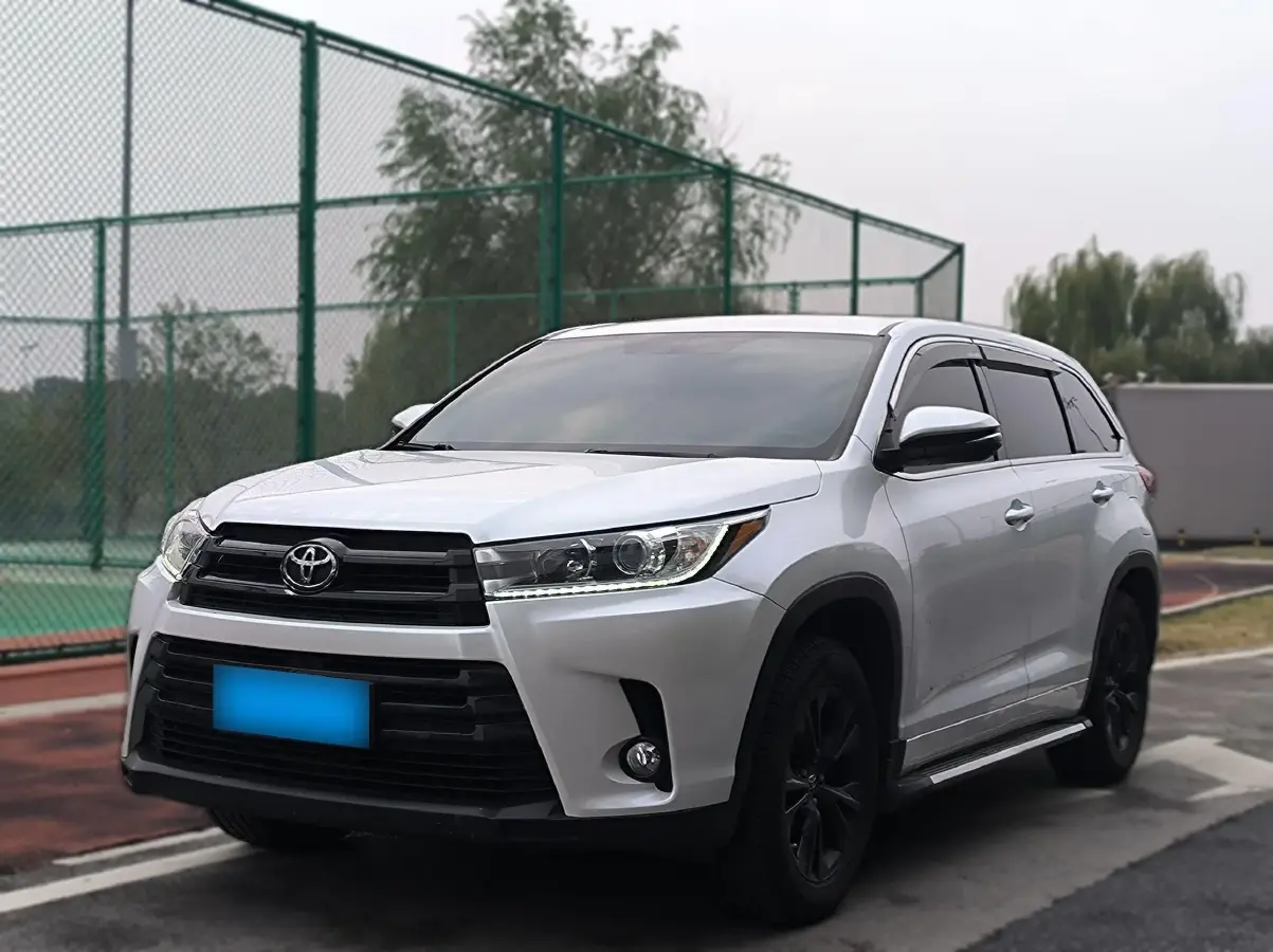 2021 Toyota Highlander 2.0T 220HP L4 6AT