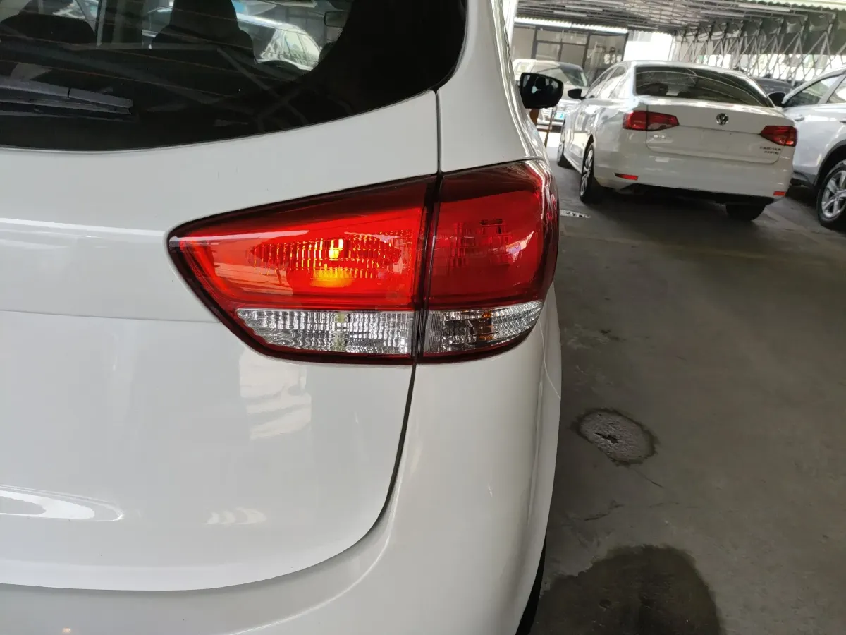 2013 Kia Carens 2.0L 152HP L4 6AT,autocango,china used car exporter,china ev exporter,chinese used car exporter,chinese used ev exporter
