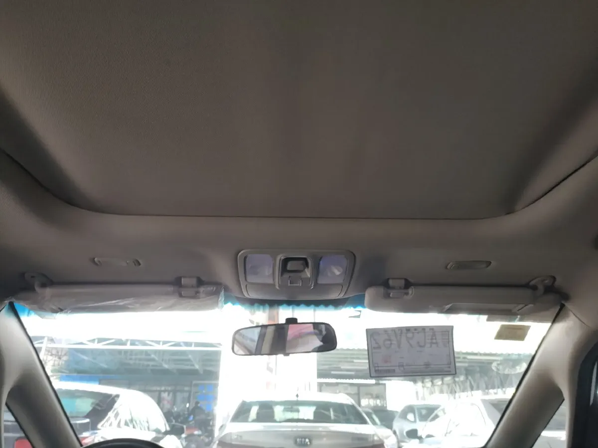 2013 Kia Carens 2.0L 152HP L4 6AT,autocango,china used car exporter,china ev exporter,chinese used car exporter,chinese used ev exporter