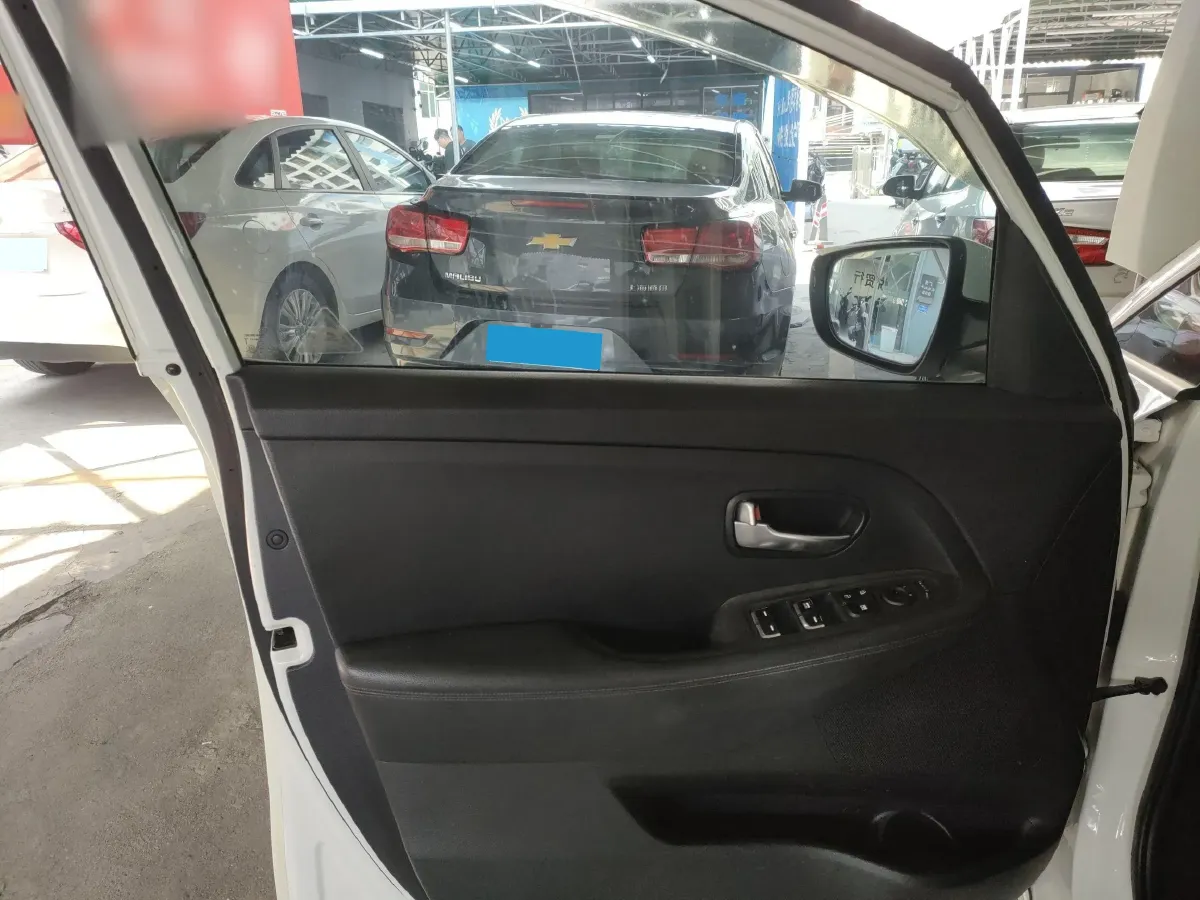 2013 Kia Carens 2.0L 152HP L4 6AT,autocango,china used car exporter,china ev exporter,chinese used car exporter,chinese used ev exporter
