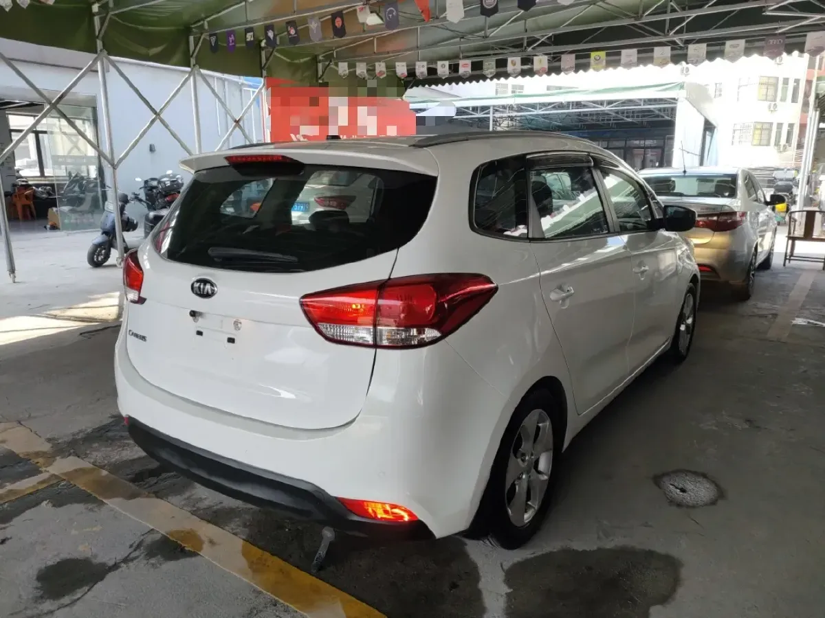 2013 Kia Carens 2.0L 152HP L4 6AT,autocango,china used car exporter,china ev exporter,chinese used car exporter,chinese used ev exporter