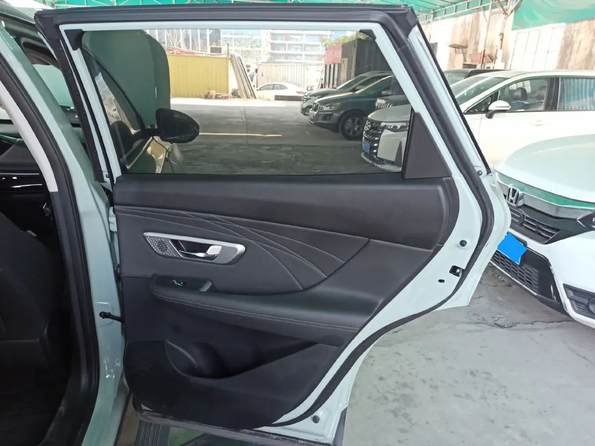 2022 DongFeng Aeolus HaoJi 1.5T 177HP L4 E-CVT Hybrid,autocango,china used car exporter,china ev exporter,chinese used car exporter,chinese used ev exporter