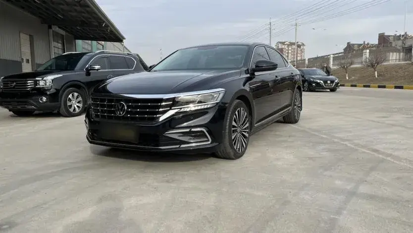 2021 Volkswagen Passat 2.0T 186HP L4 7DCT