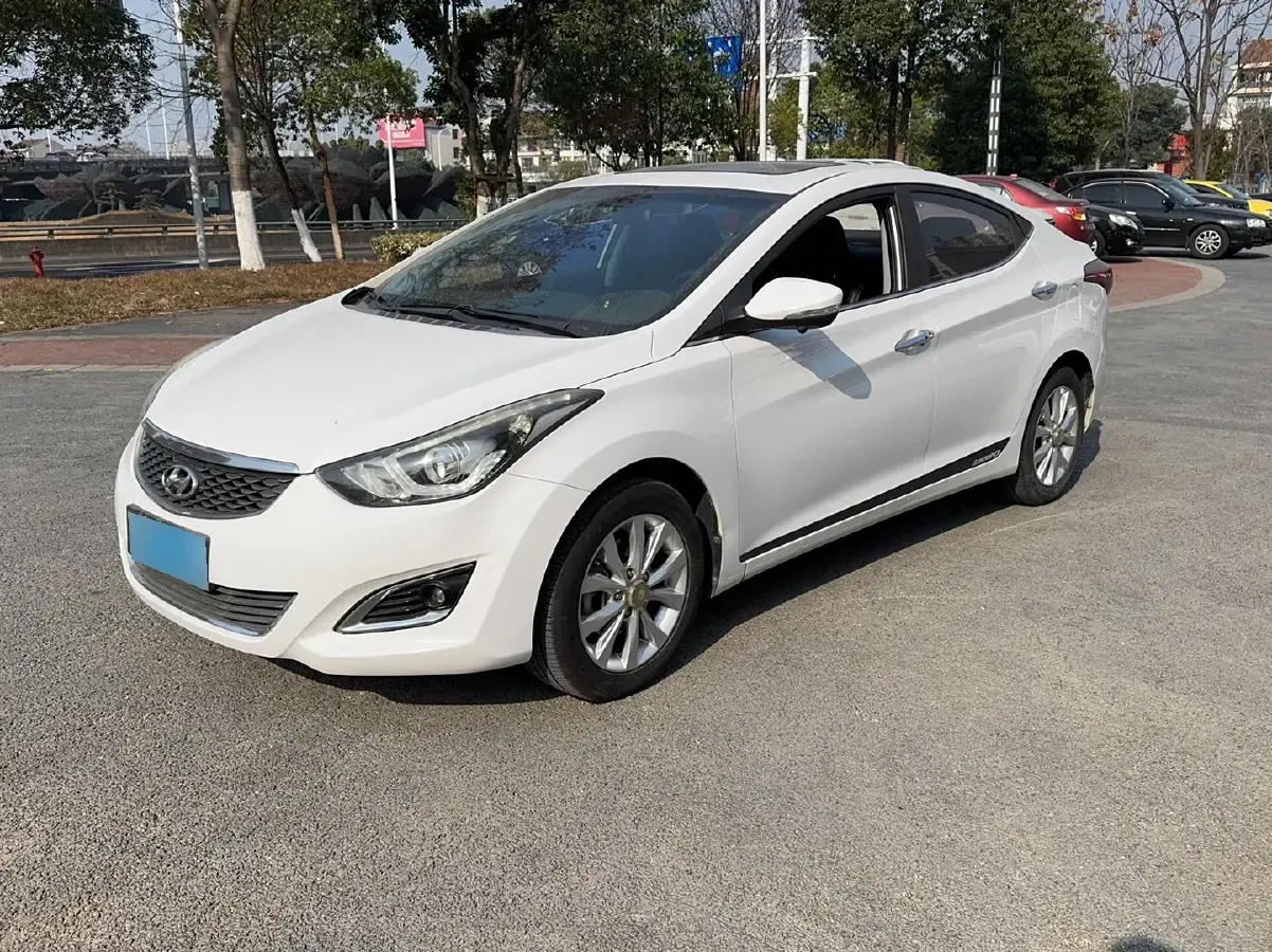 2016 Hyundai Elantra 1.6L 128HP L4 6MT