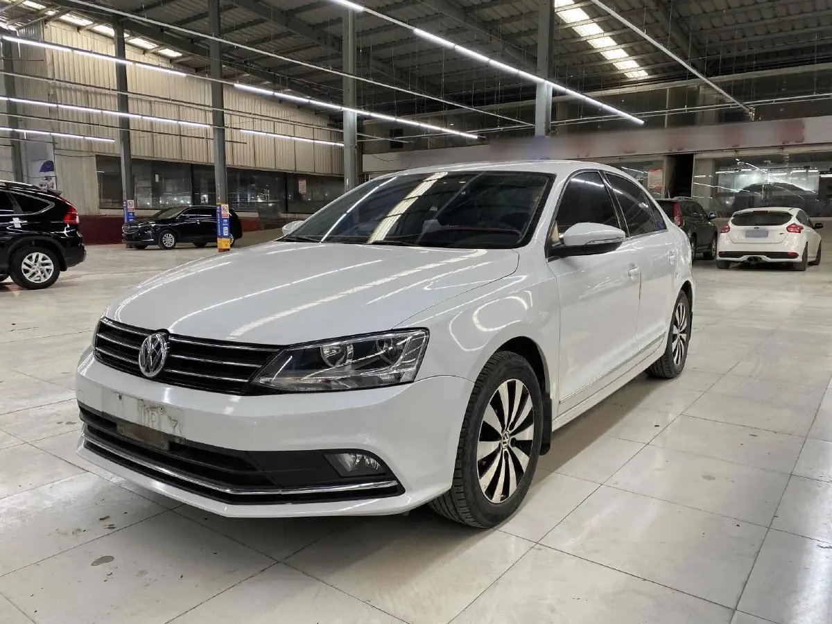 2018 Volkswagen Sagitar 1.6L 110HP L4 6AT
