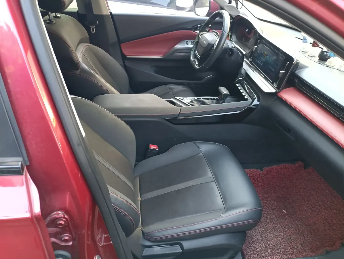 2020 BaoJun RC-5 1.5T 147HP L4 CVT,autocango,china used car exporter,china ev exporter,chinese used car exporter,chinese used ev exporter