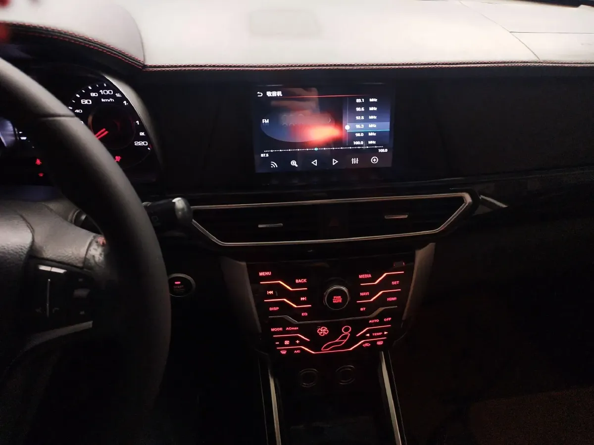 2015 Zotye Damy X5 1.5T 150HP L4 5MT,autocango,china used car exporter,china ev exporter,chinese used car exporter,chinese used ev exporter