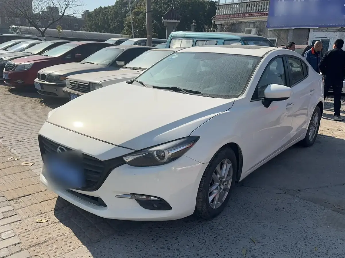 2017 Mazda 3 Axela 1.5L 117HP L4 6AT