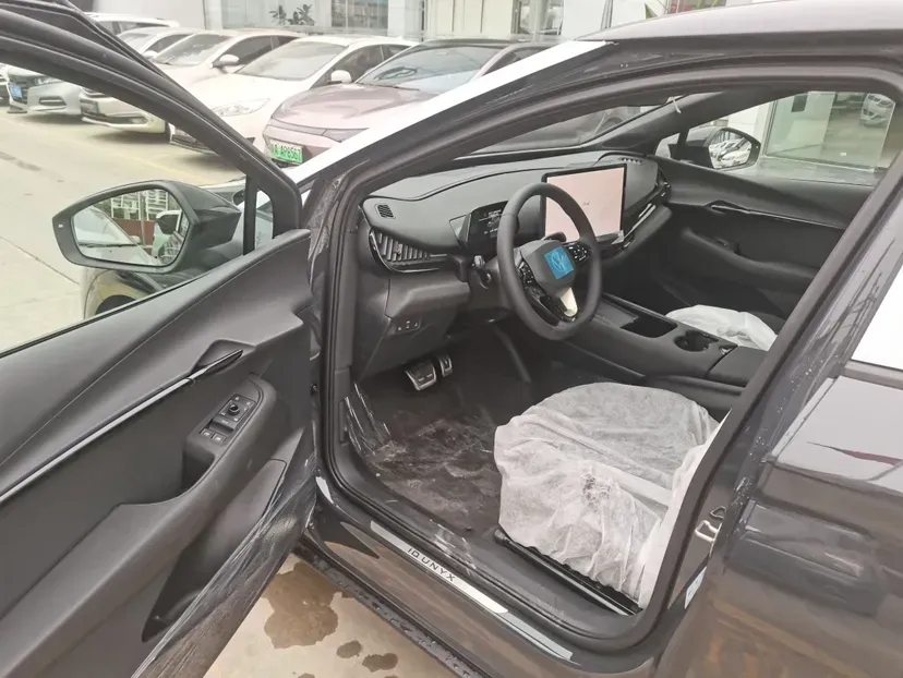 2024 Volkswagen ID.UNYX BEV 82.4KWH,autocango,china used car exporter,china ev exporter,chinese used car exporter,chinese used ev exporter