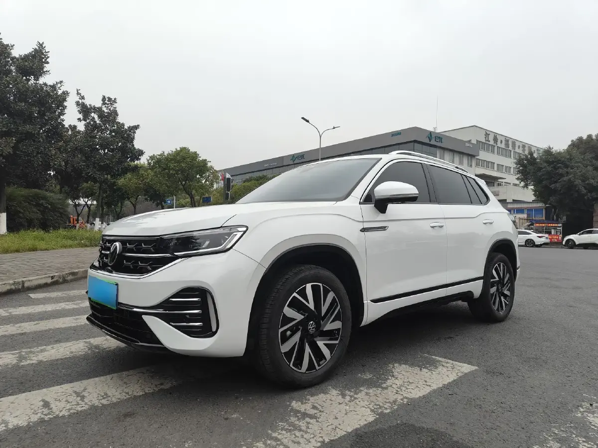 2024 Volkswagen Tayron 2.0T 186HP L4 7DCT